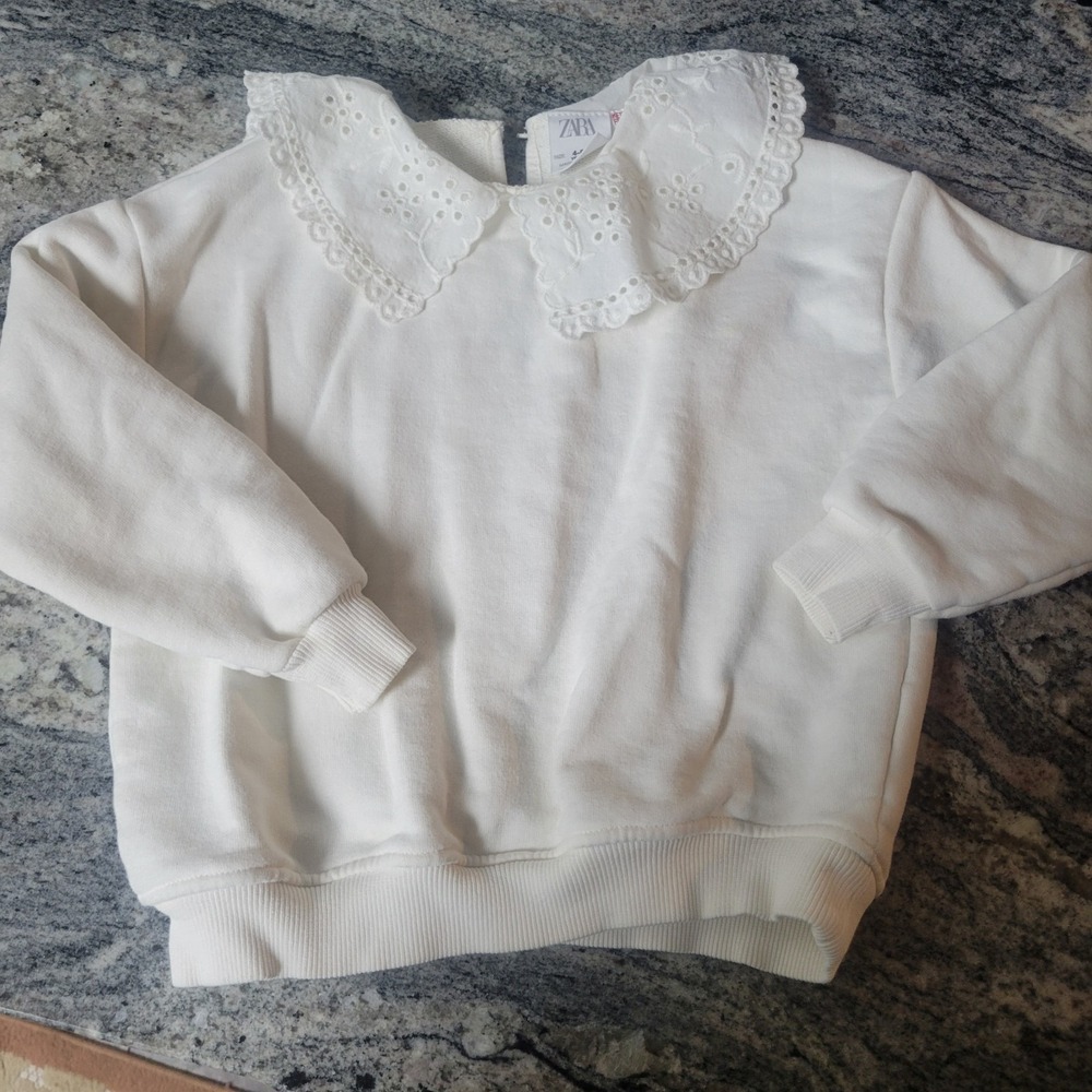 Zara girls Eyelet lace collar sweatshirt size 5-6